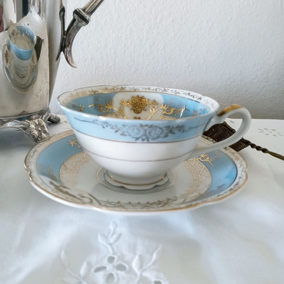 Vintage Blue Tea Cup &  Saucer with Tea Strainer - Picture 2 of 4